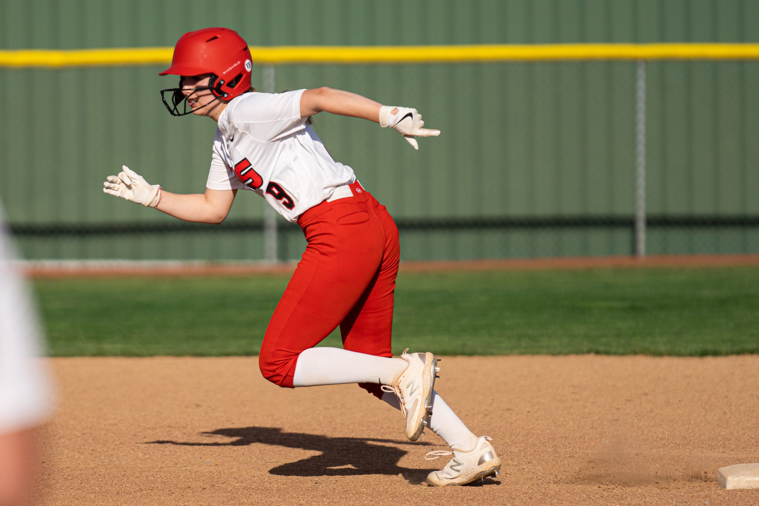 Miscues snowball into a big inning that ends Hawks' win streak